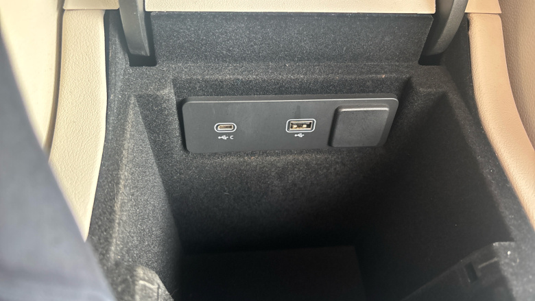 Jaguar F-Pace 2.0 D200 R-Dynamic S 5dr Auto AWD Diesel Estate